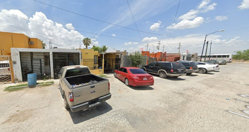 Sk14-casa En Remate Bancario En Los Toboganes, 88177 Nuevo Laredo, Tamps.