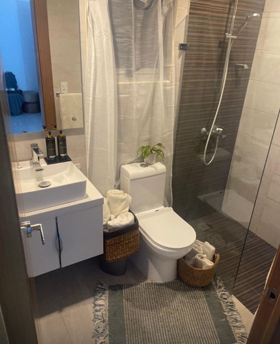 Naco - Apartamento En Venta Vacio Y En Alquiler Amuebaldo - 3 Habitaciones 3.5 Baños - Hermosa Area Social Con Piscina - Lobby Tipo Hotel - Area Infantil - Gym - Terreza - Salon De Actividades