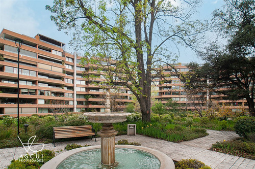 Departamento En Venta De 3 Dorm. En Lo Barnechea