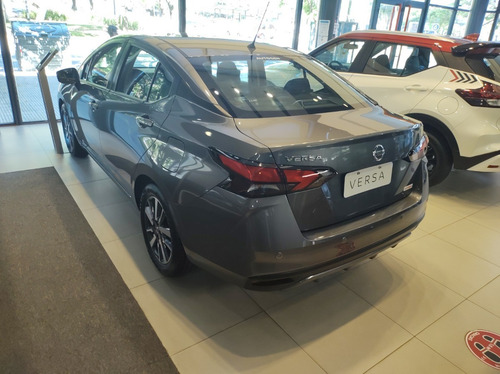 Imagen 11 de 25 de New Versa Advance Manual 2022