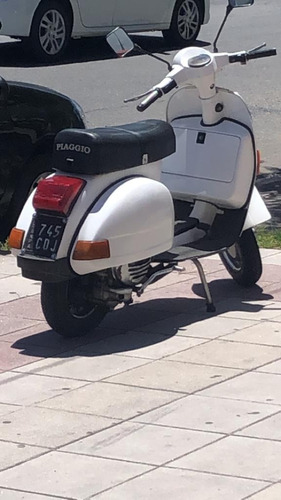 Piaggio Vespa 150 Gris Impecable Blanca Roja