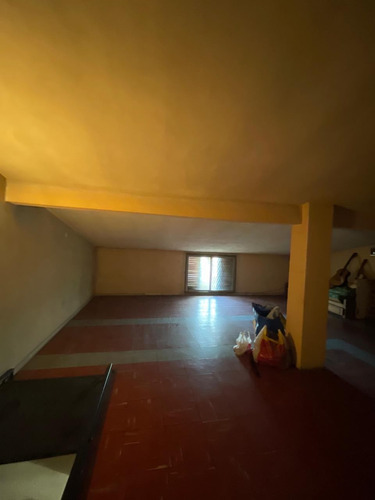 Venta Chalet 2 Dormitorios Castelar Con Cochera