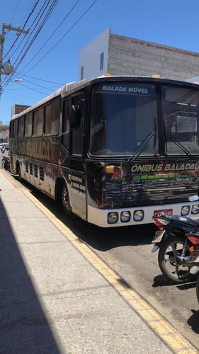 Imagem 4 de 5 de Ônibus Balada