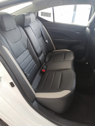 Imagen 15 de 15 de Nissan Versa Exclusive Ta 2020