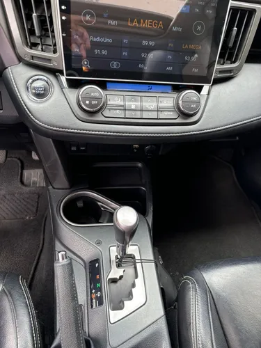 Toyota RAV4 2.0 Street At