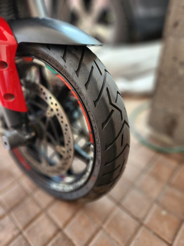 Espectacular Moto Roja Doble Propósito