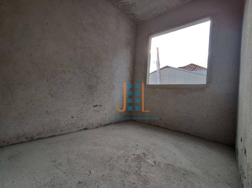 Sobrado Com Três Quartos Ampla Sala E Cozinha Prox. Ao Corpo De Bombeiros Do Sitio Cercado - So1233