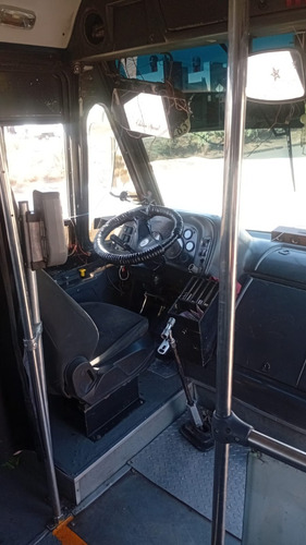 Camion Mercedez Benz 904 Modelo 2006 De 29 Pasajeros