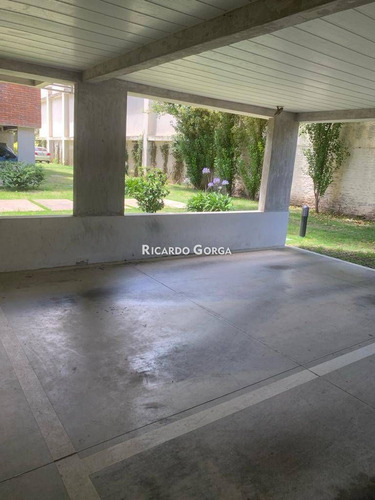 Apto En Venta Con Renta Nostrum Prado De 2 Dormitorios Con Parrillero Y Cochera