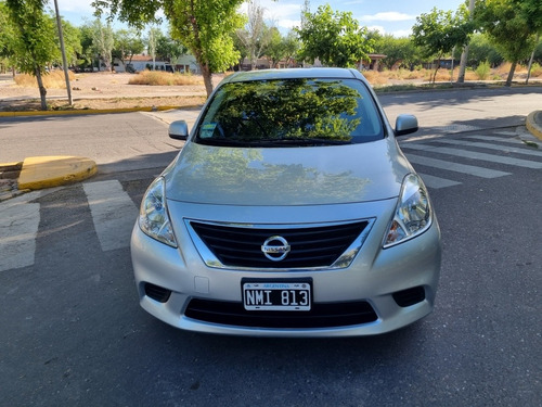 Imagen 2 de 13 de Nissan Versa 2014 1.6 Visia Mt Unica Mano Permuto