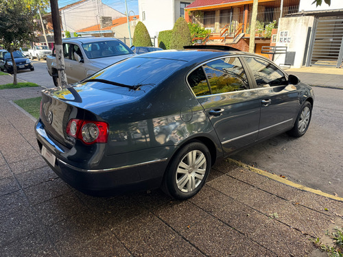 Volkswagen Passat 2.0 I Exclusive