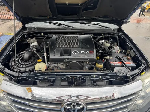 Toyota Fortuner Srv 3.0cc 4x4 Diesel Mt