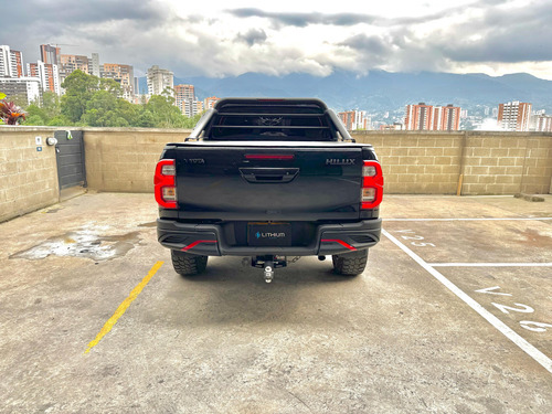 Toyota Hilux 2.4l