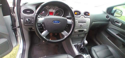 Ford Focus II 1.8 Tdci Ghia
