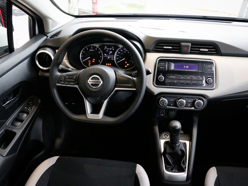 Imagem 10 de 14 de Nissan Versa Sense 1.6 (flex)