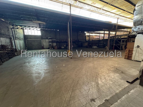 Galpón En Venta En Parroquia San Pedro Ng 25-16107 Yg