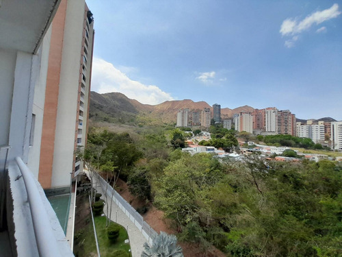 Apartamento En Venta En El Parral, Valencia 273660 Lz