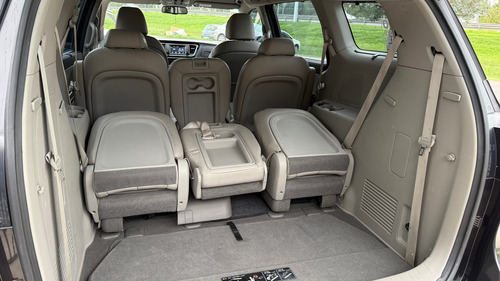 Kia Carnival 2.2 Crdi Ex Premium Avn