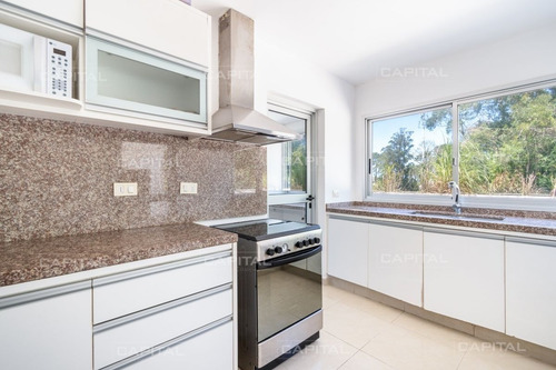 Imagen 6 de 24 de Muy Buen Apartamento De Tres Dormitorios Y Parrillero En Venta En El Golf De Punta Del Este - Punta Del Este Rincón Del Indio