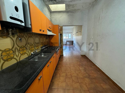 Venta Casa 3 Ambientes Con Galpón