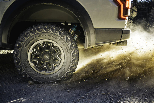 Llanta Bfgoodrich Mud Terrain T/a Km3 265/65r17 Bsw 123/120