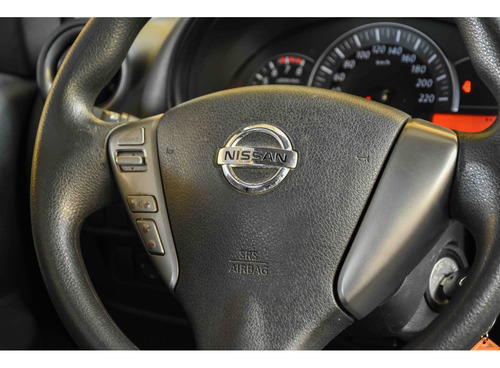Nissan March 1.6 SV 16V FLEX 4P MANUAL