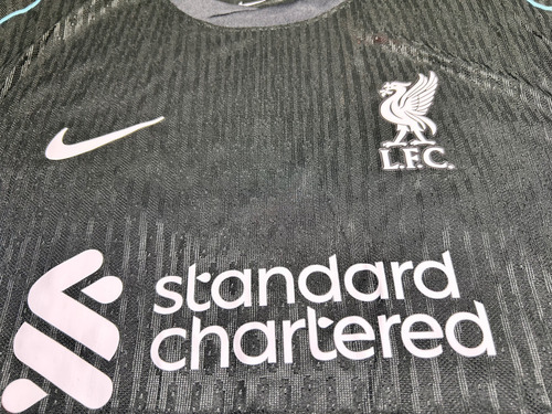 Camiseta Alternativa Liverpool Negra 2025 (Usado)