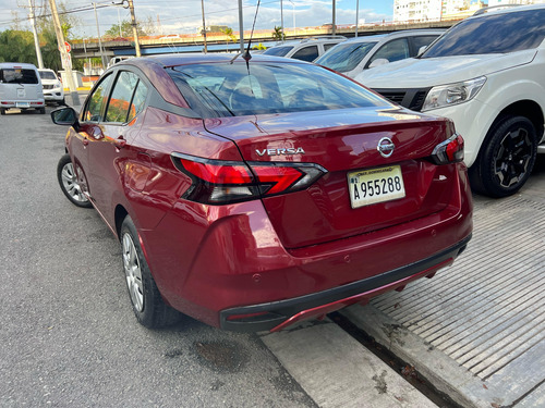 Nissan Versa Sense 2022