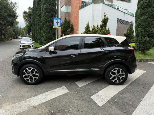 Renault Captur 2.0 Intens Automática