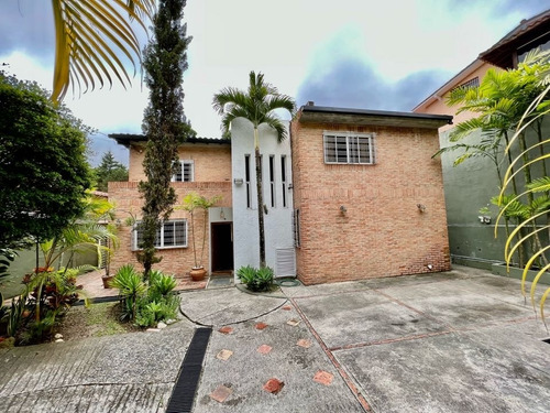 Imagen 2 de 30 de Se Vende Casa 400m2 4h+s/6b/5p Oripoto