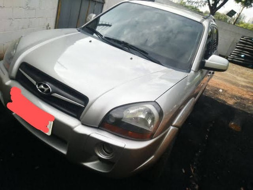 Imagem 6 de 6 de Hyundai Tucson 2010 2.0 Gl 4x2 Aut. 5p