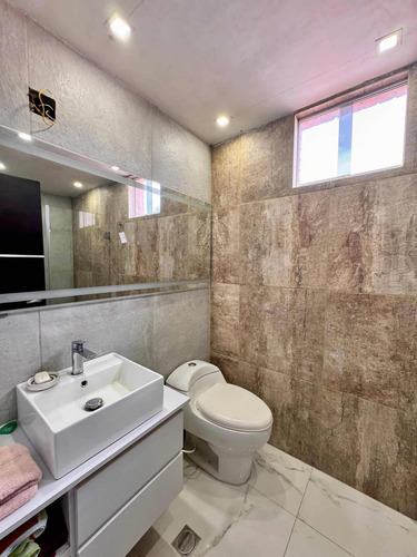 Hermoso Apartamento En Venta En La Trigaleña Baja Valencia