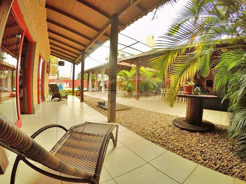 Imagem 9 de 15 de Excelente Sobrado 4 Quartos, Sendo 3 Suítes E 1 Suíte Master No Centro De Balneário Piçarras/sc (cód. 10000) - 35710000v