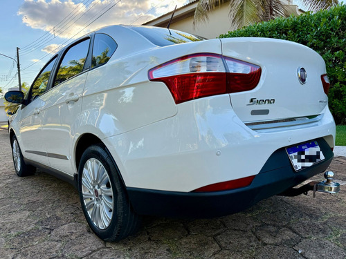 Fiat Grand Siena 1.6 16v Essence Flex 4p