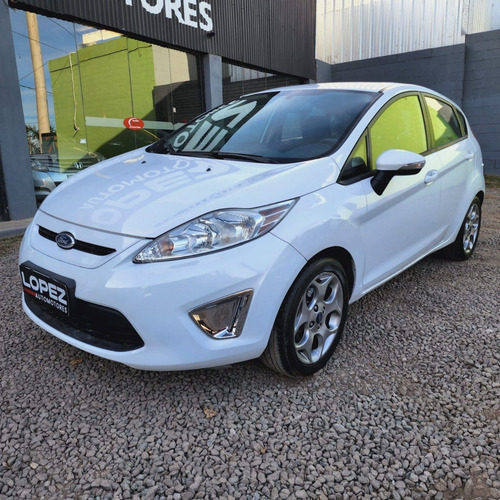 Imagen 1 de 9 de Ford Fiesta 1.6 Kd Titanium 5p 2013