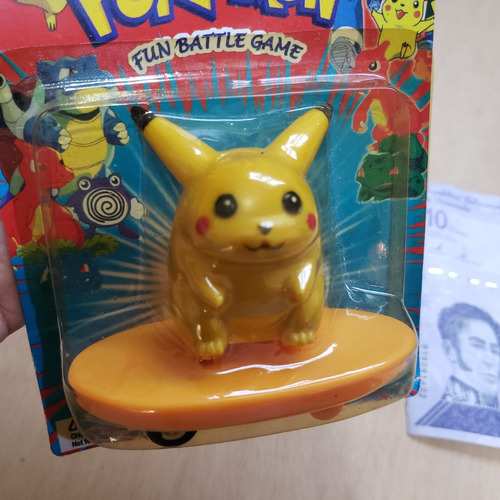Figura Juguete Coleccionable Pikachu En Patineta
