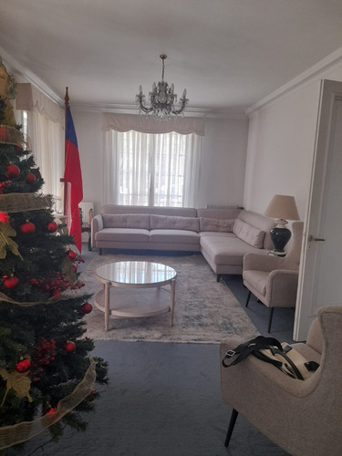 Casa En Arriendo Para Embajada Estilo Francés Las Condes