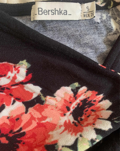 Kimono Bershka Con Lazo Talle S (Usado)