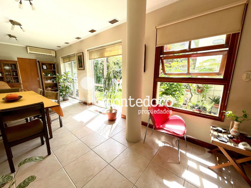 Impecable Chalet 5 Ambientes, En Venta. Haedo Centro Sur. Haedo Chico.