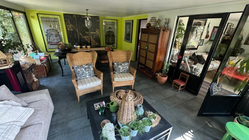 Bernardo Larrain / Calle Interior