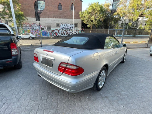 Imagen 5 de 8 de Mercedes Benz Clk 320 2010