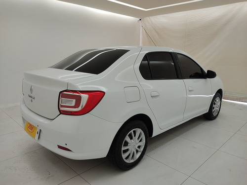 Imagem 4 de 19 de Renault Logan Expression 1.0 16v (flex)