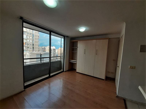 Departamento En Venta De 1 Dorm. En Santiago