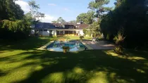 Comprar Amplia Residencia En Punta Del Este En Venta Y Venta - Cantegril. Ref. 4955