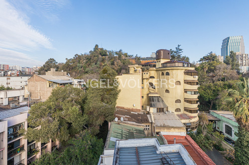 Lindo Departamento 2d/2b, Lastarria