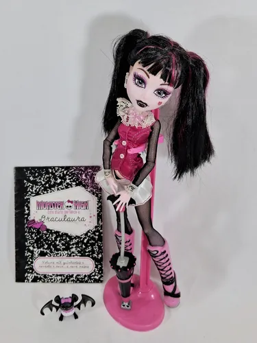 Draculaura basica 2025