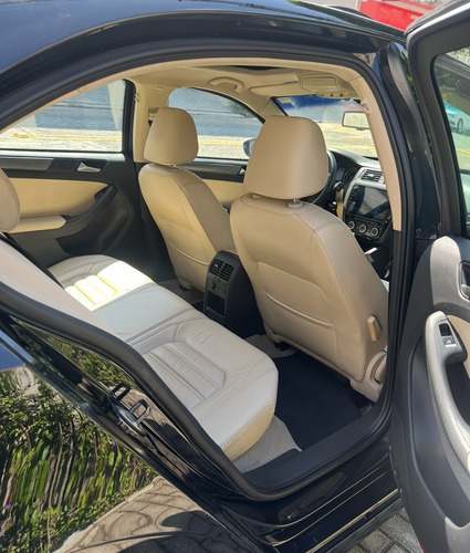 Volkswagen Jetta 2.0 Tsi Highline 4p 211 hp