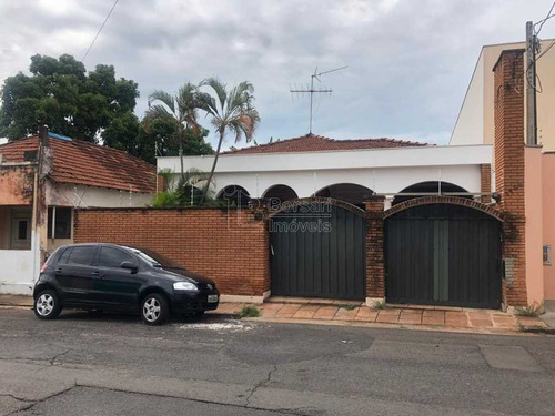 Imagem 1 de 6 de Venda De Casas / Padrão Na Cidade De Araraquara 9871