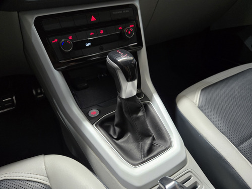Volkswagen T-Cross 1.4 250 TSI TOTAL FLEX HIGHLINE AUTOMÁTICO