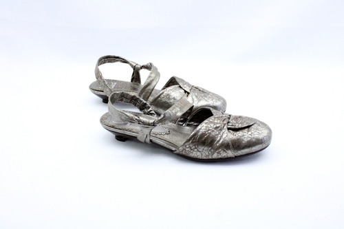 Sapato Sandália Bizarro Chumbo Salto Flat Luz Da Lua Nº35 (Usado)